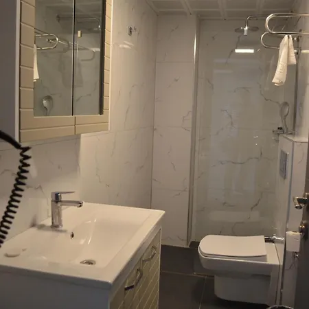 Lizbon * 伊兹密尔