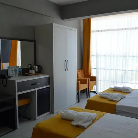 Ξενοδοχείο Lizbon